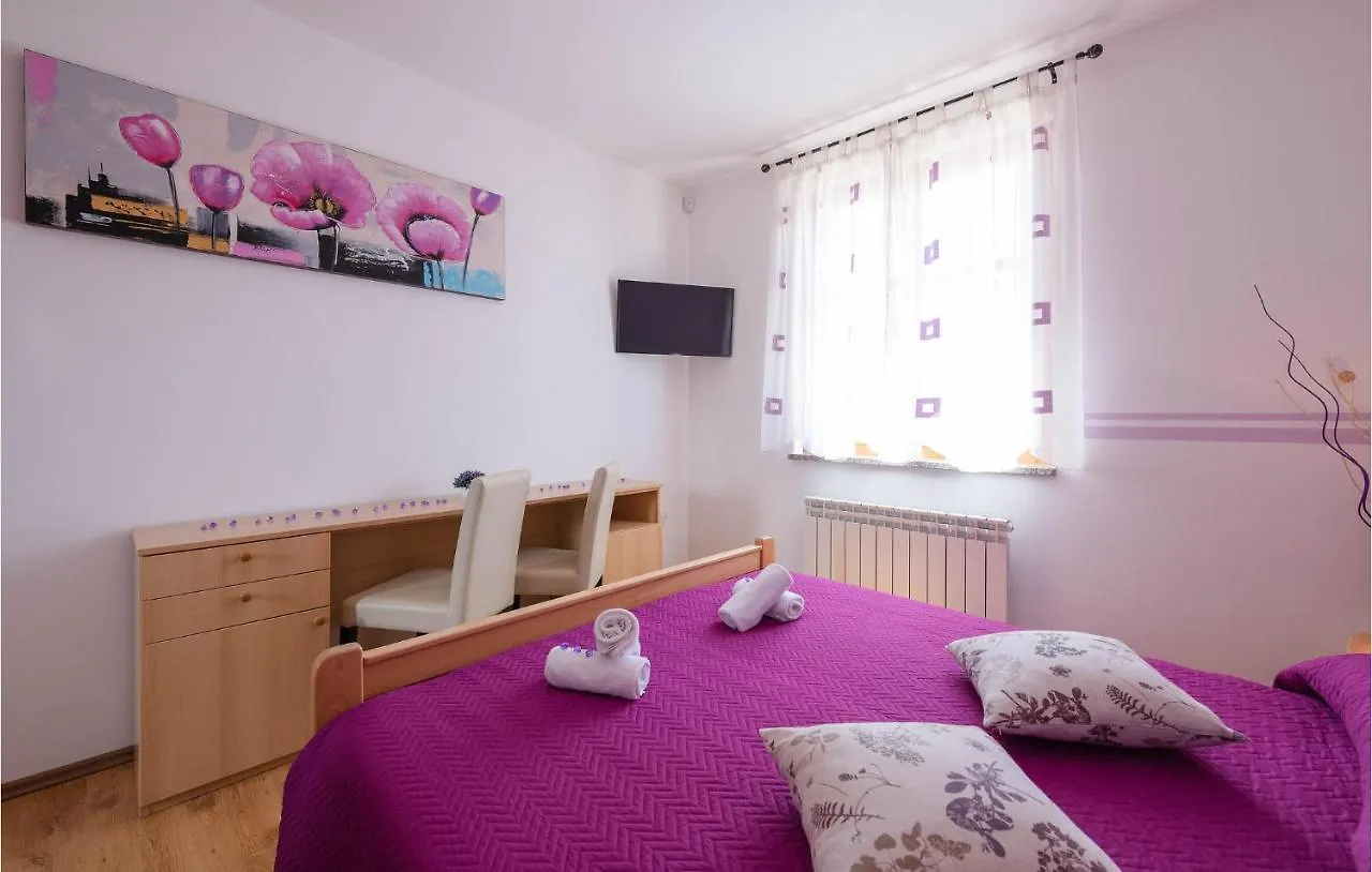 2 Bedroom Gorgeous Apartment In Hr-52215 Vodnjan 0*,  Κροατία